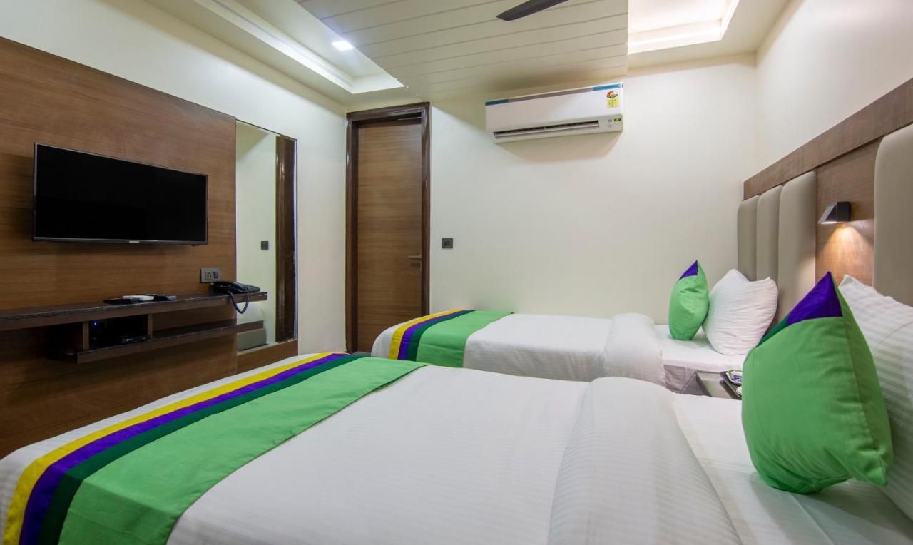 Treebo Royal Comfort นิวเดลี ภายนอก รูปภาพ