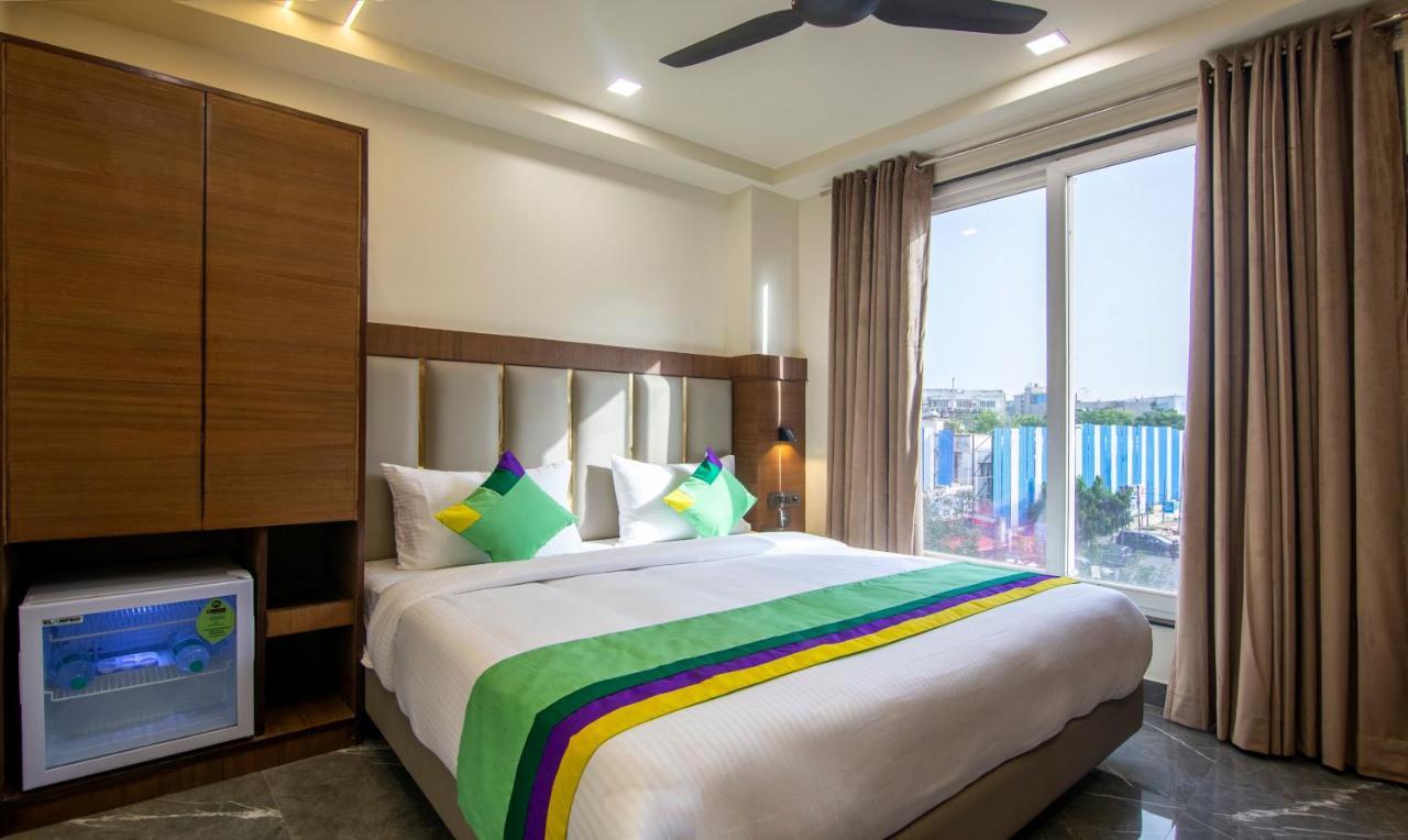 Treebo Royal Comfort นิวเดลี ภายนอก รูปภาพ
