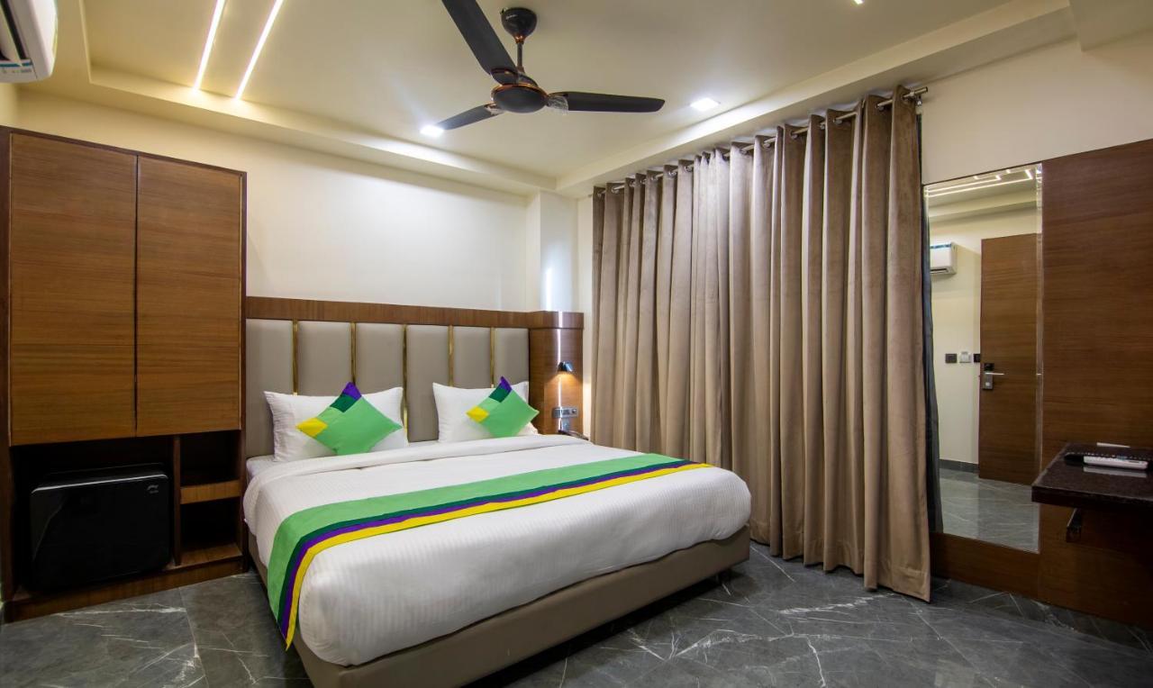 Treebo Royal Comfort นิวเดลี ภายนอก รูปภาพ